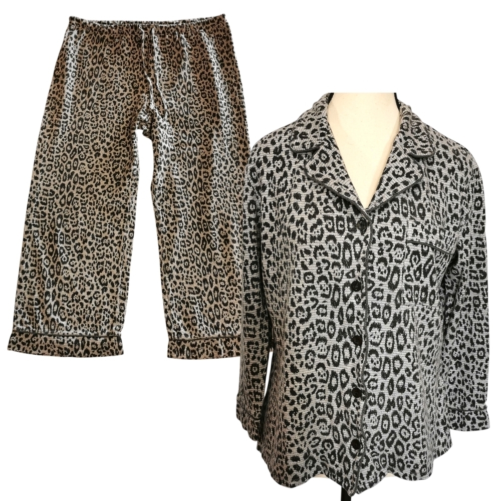 Cosabella 2 Piece Shirt & Crop Pant Pyjamas Black & White Leopard Print - Sz M